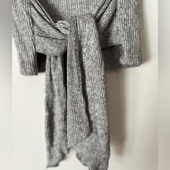 Zara grey long-sleeved, crew neck sweater. Wide side ties, good condition, S - Picture 6 of 8